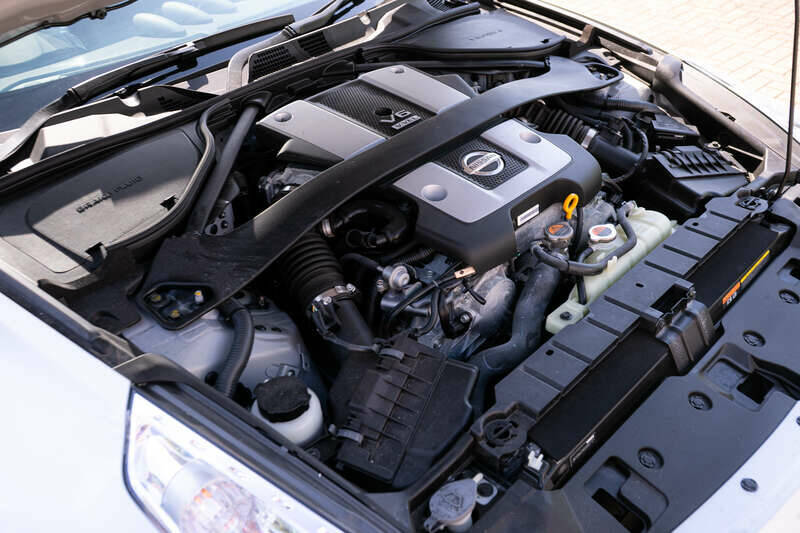 Image 25/41 de Nissan 370Z (2011)