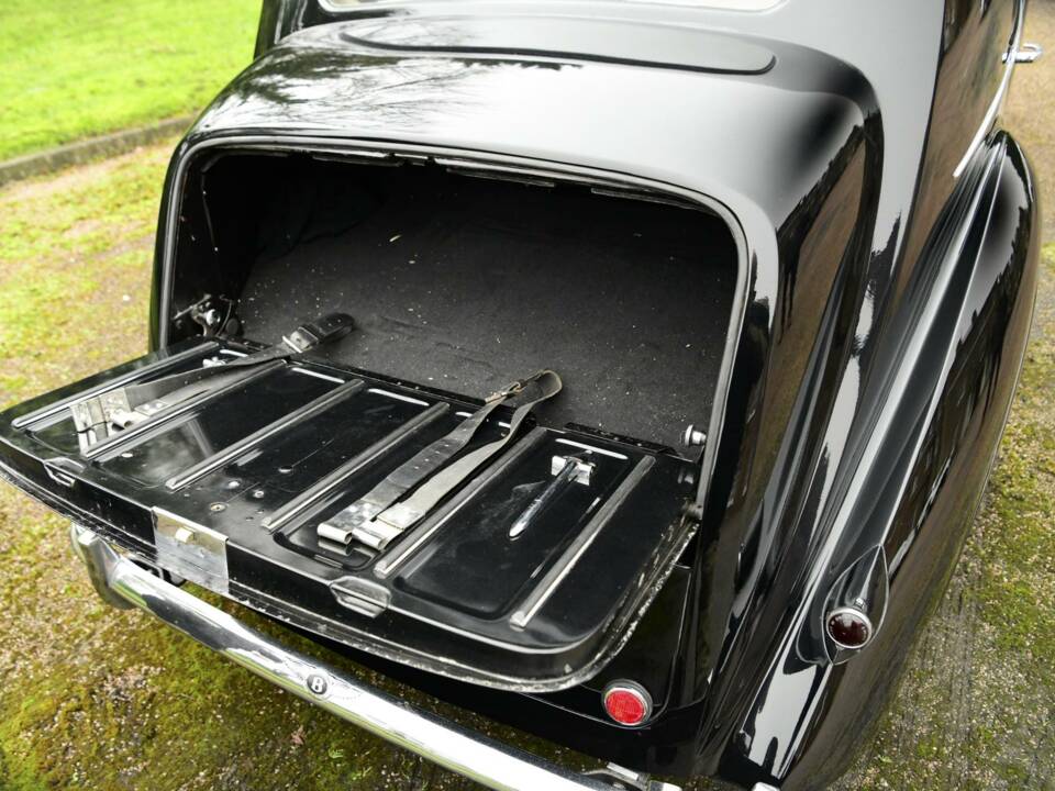 Image 46/50 of Bentley Mark VI (1950)