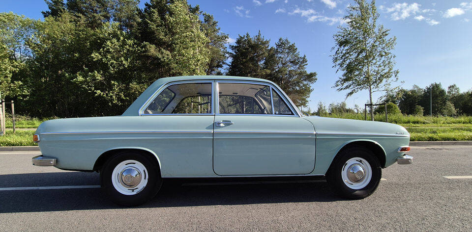 Image 8/8 of Audi 72 (1966)