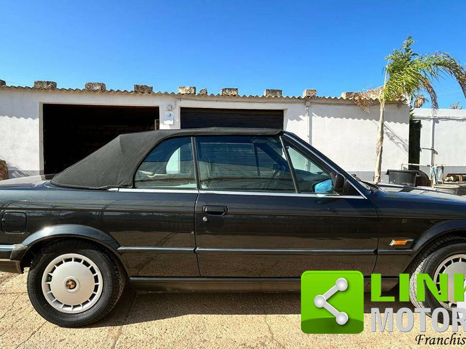Image 7/10 of BMW 320i (1987)