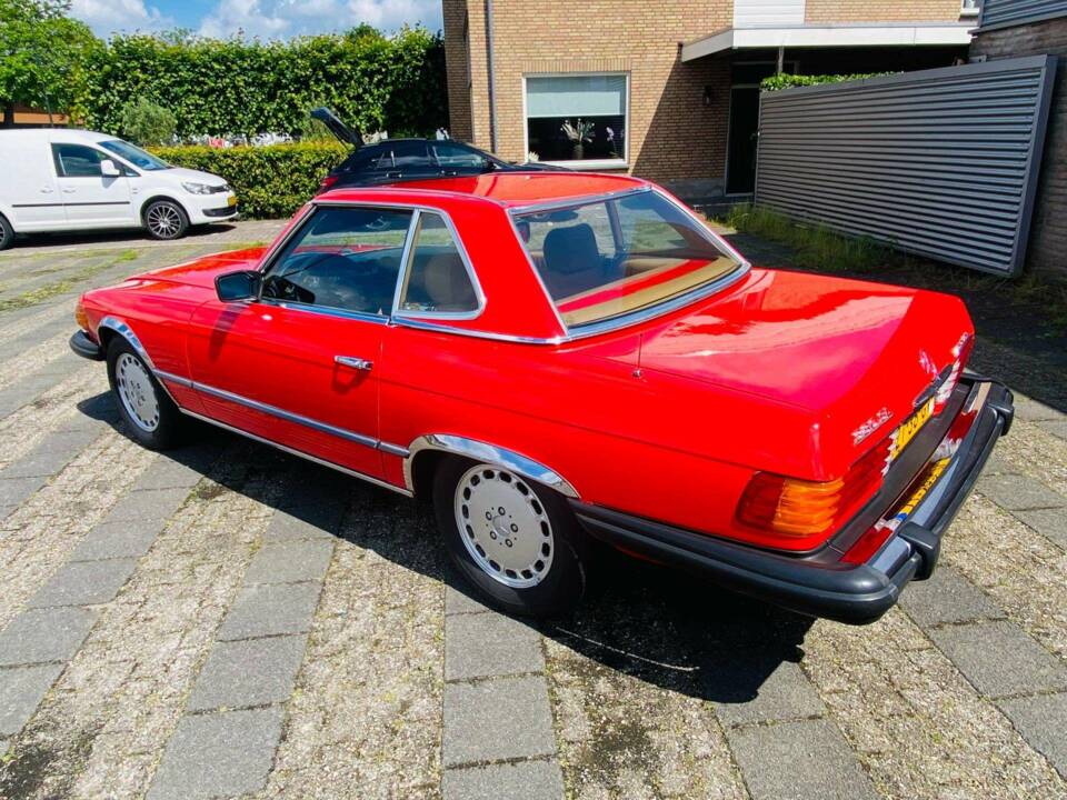 Image 22/50 de Mercedes-Benz 380 SL (1984)