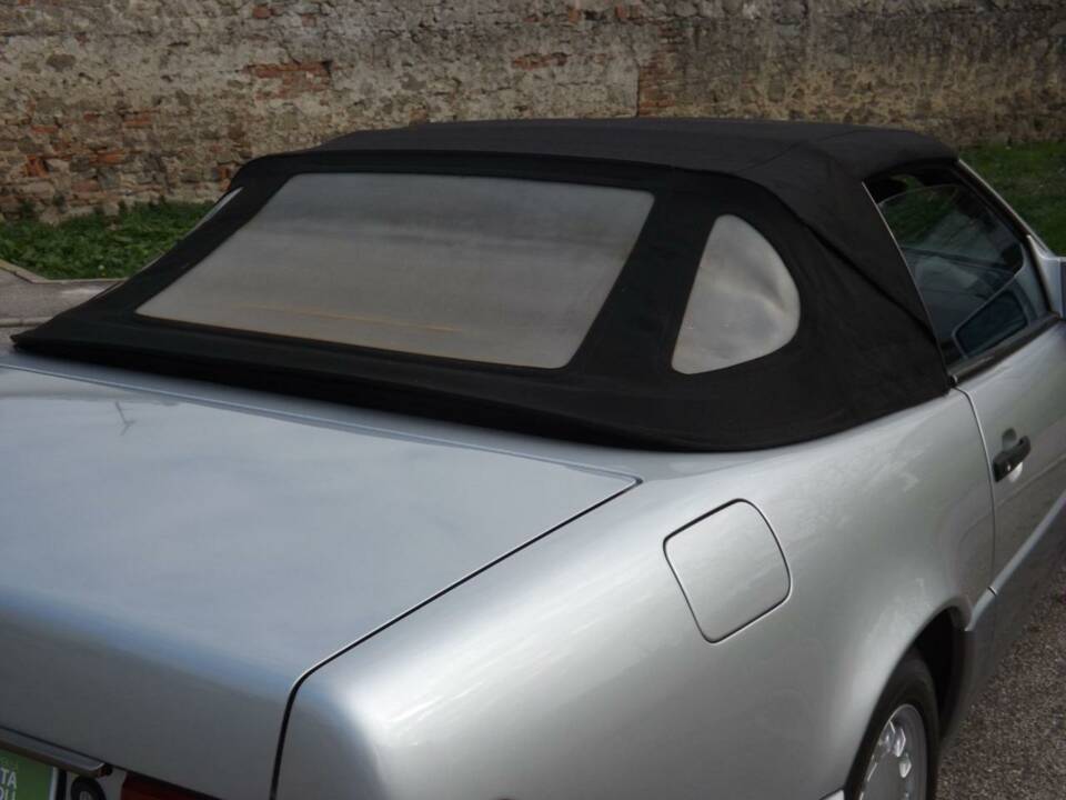 Image 38/50 de Mercedes-Benz 500 SL (1991)