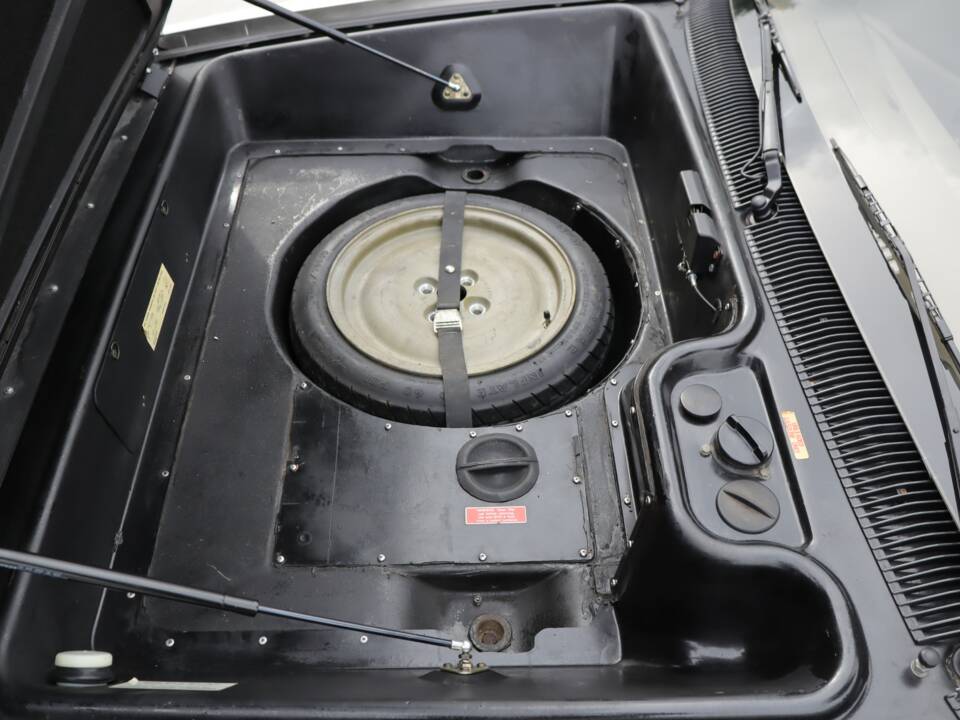 Image 27/50 de DeLorean DMC-12 (1981)