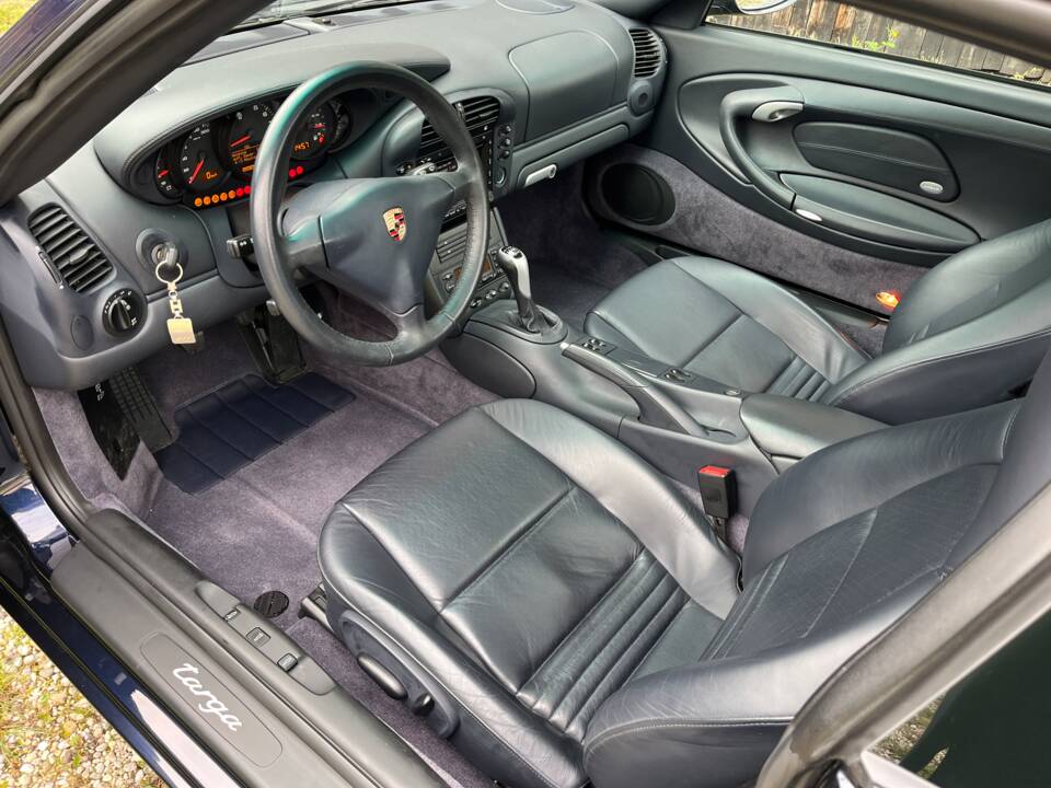 Bild 9/50 von Porsche 911 Carrera (2003)