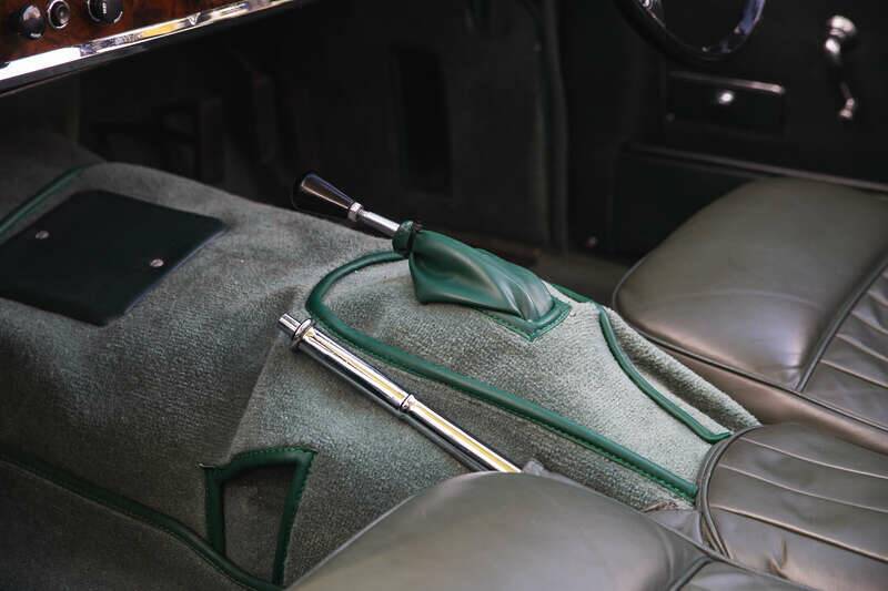 Image 46/50 of Jaguar XK 150 DHC (1954)