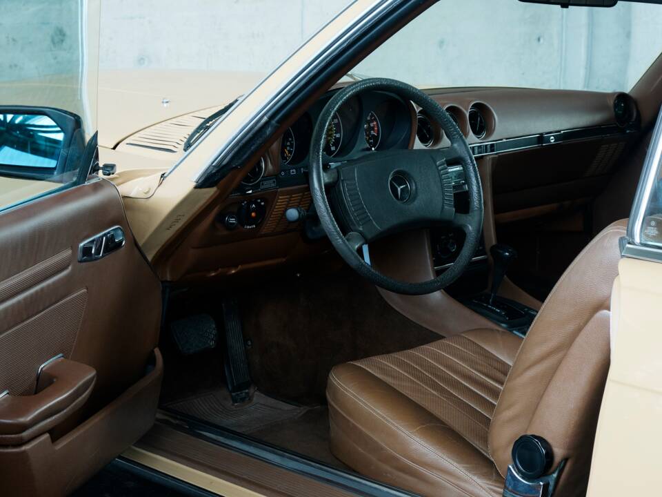Bild 31/50 von Mercedes-Benz 450 SLC (1977)