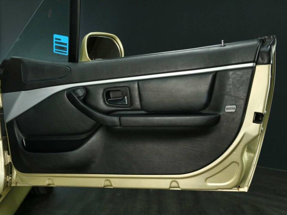 Bild 20/30 von BMW Z3 2.2i (2002)