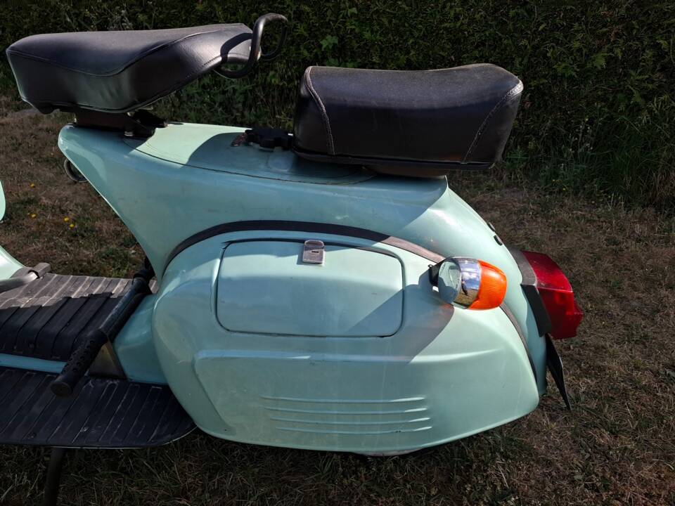 Image 7/48 of Bajaj DUMMY (1993)