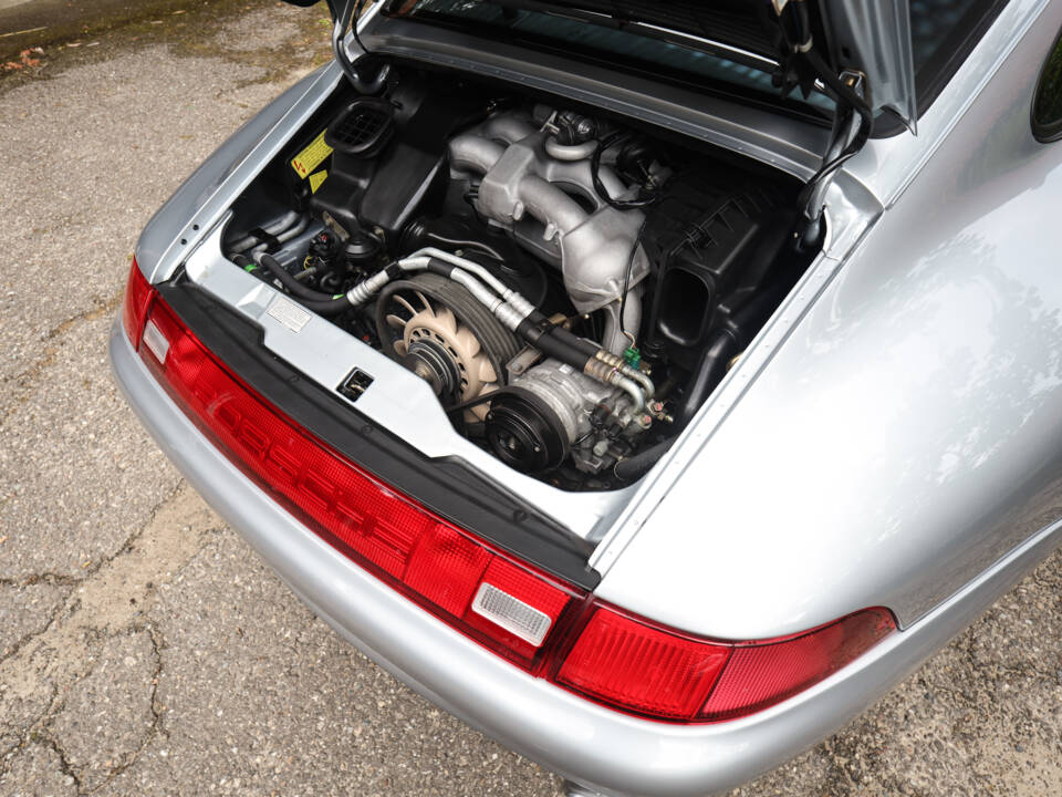 Image 19/90 de Porsche 911 Carrera 4S (1996)