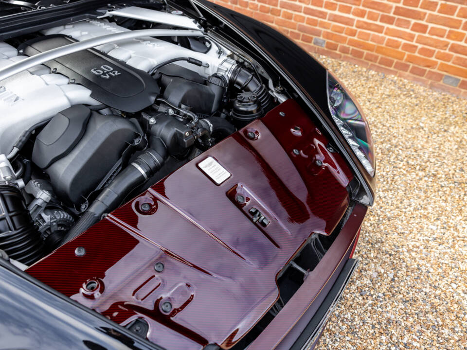 Image 59/69 of Aston Martin V12 Vantage S (2017)