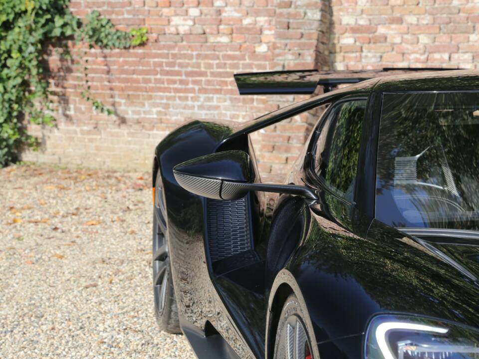 Image 32/50 of Ford GT Carbon Series (2021)