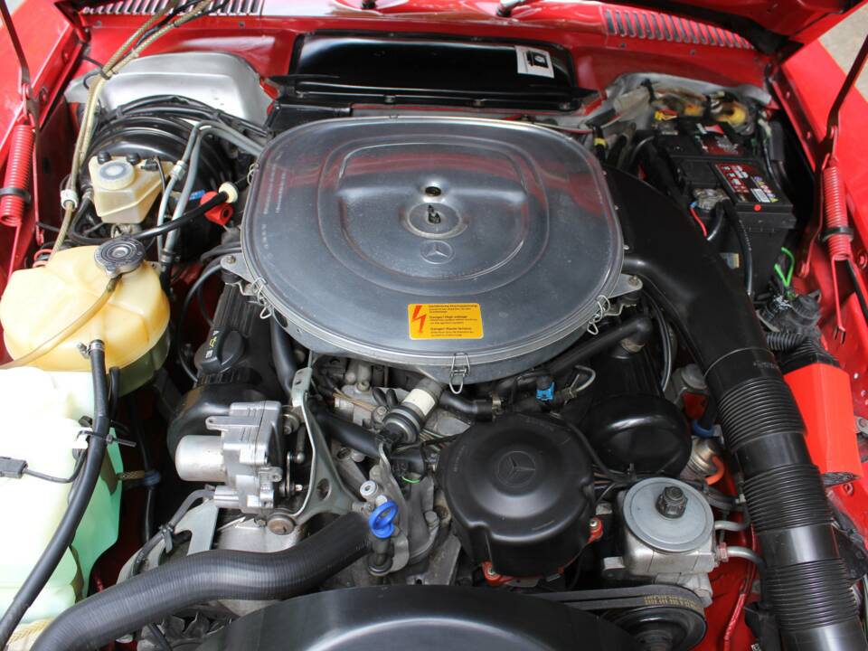 Image 18/20 de Mercedes-Benz 420 SL (1989)