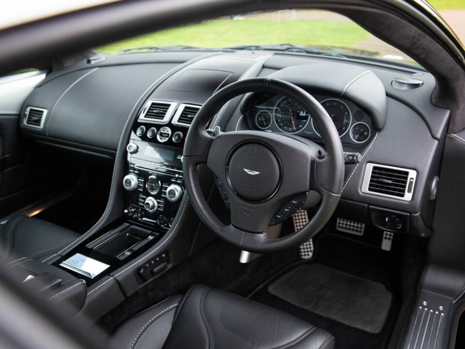 Bild 4/50 von Aston Martin DBS (2010)