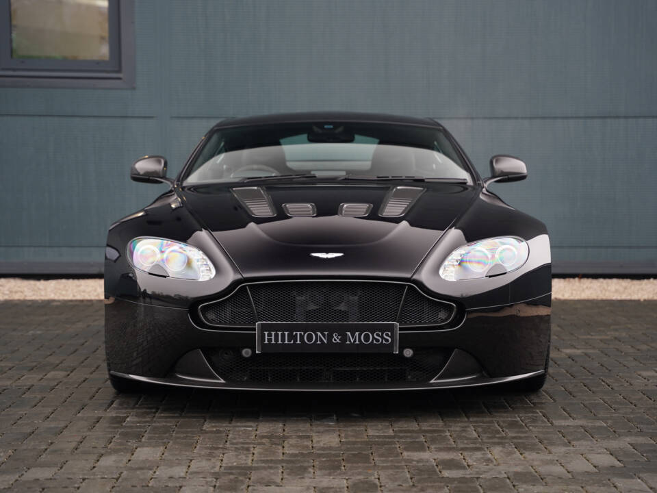 Image 7/50 de Aston Martin V12 Vantage S (2014)