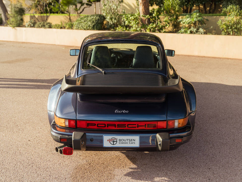 Immagine 28/65 di Porsche 911 Turbo 3.3 (1986)