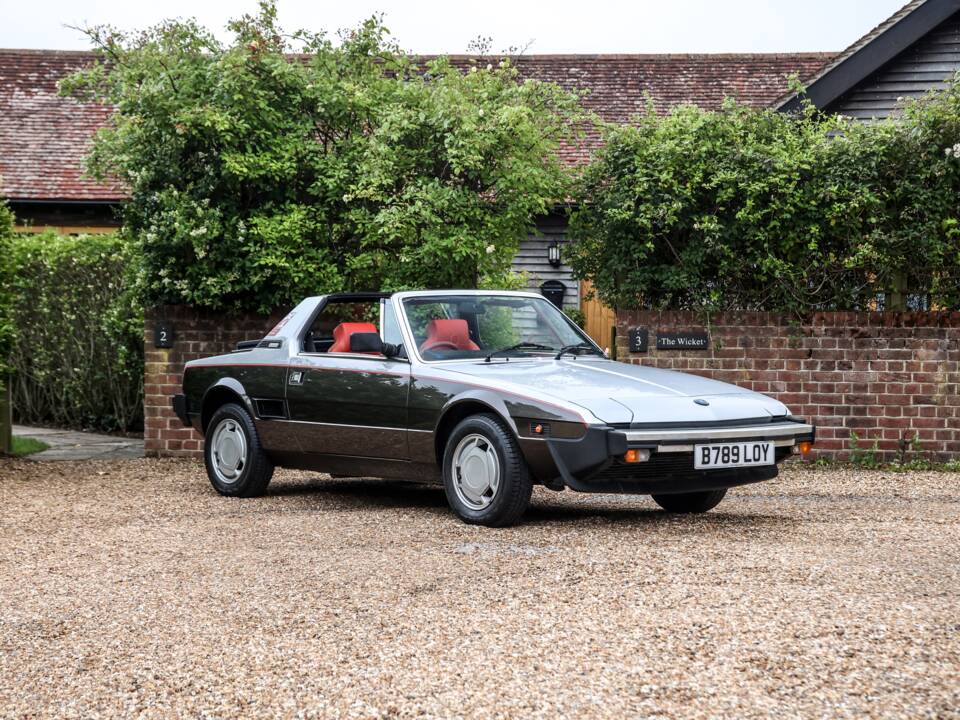 Image 24/50 of FIAT X 1/9 (1984)