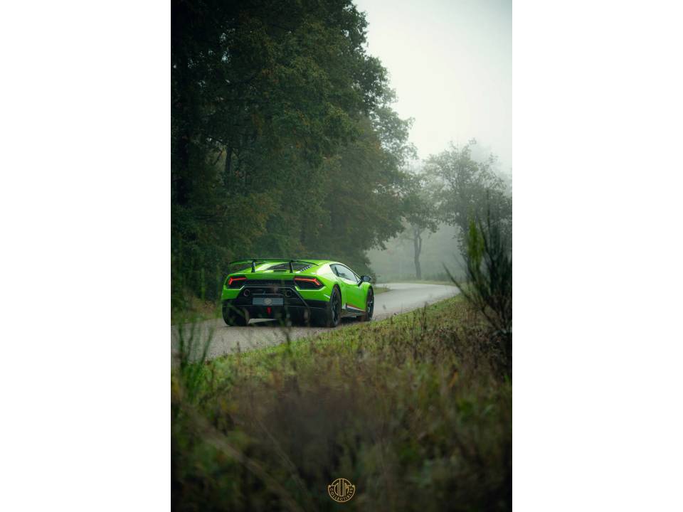 Image 37/50 de Lamborghini Huracán Performante (2018)