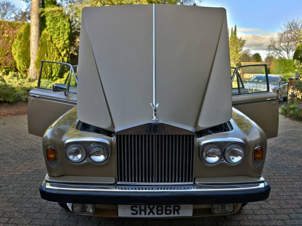 Image 15/50 of Rolls-Royce Silver Shadow II (1977)