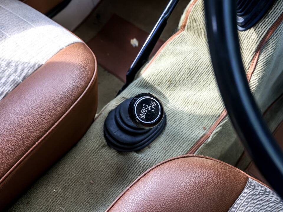 Immagine 11/39 di Suzuki LJ 80 (1976)