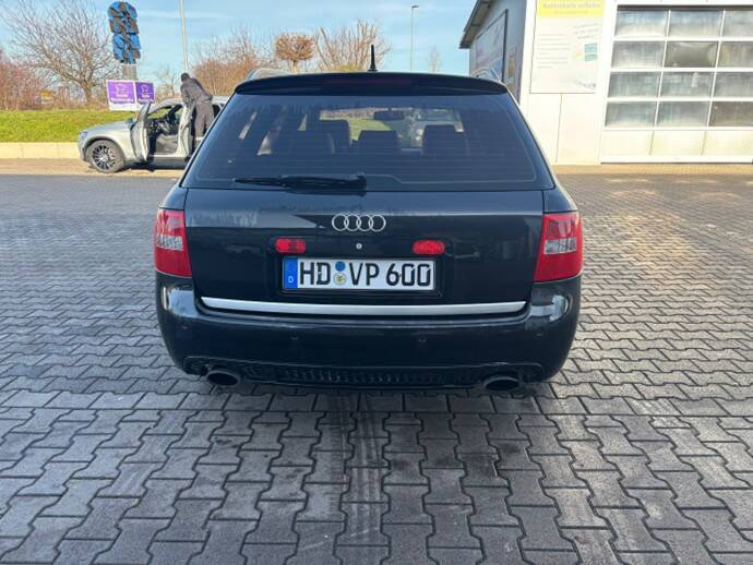 Image 3/7 of Audi RS6 Avant (2005)