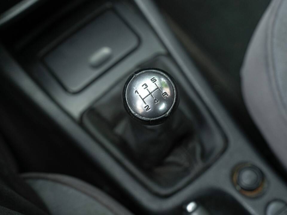 Obraz 36/48 pojazdu Peugeot 406 Coupé 2.0 16V (2000)