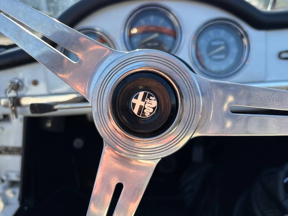 Bild 8/28 von Alfa Romeo Giulietta Spider (1961)