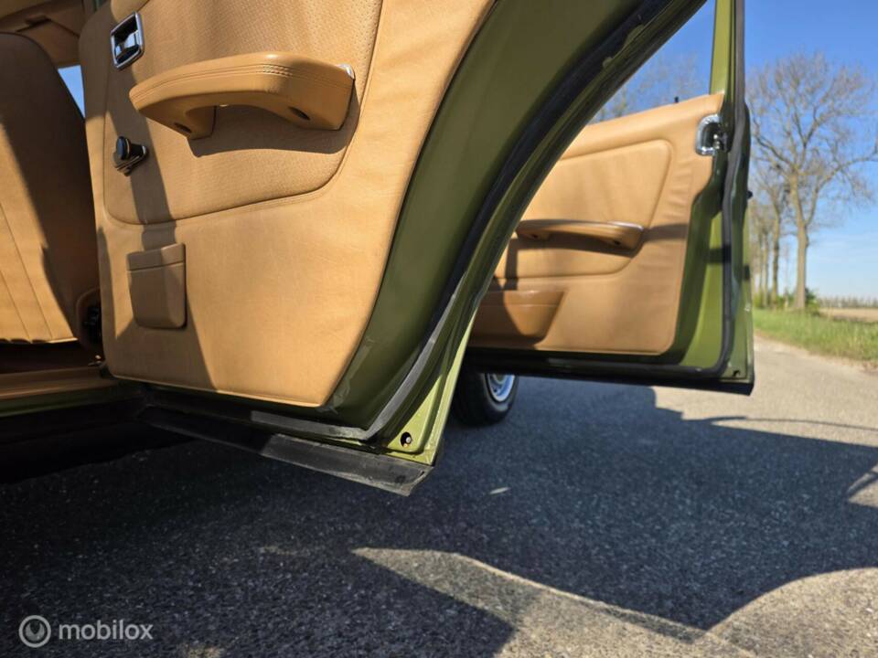 Imagen 19/50 de Mercedes-Benz 200 D (1982)