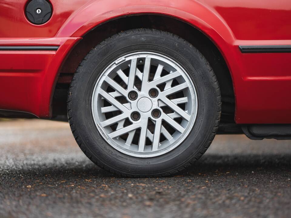 Immagine 48/50 di Ford Escort IV XR3i (1987)