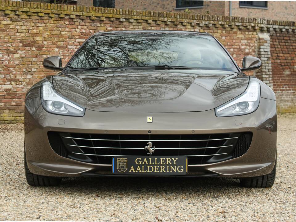 Imagen 5/50 de Ferrari GTC4Lusso (2018)