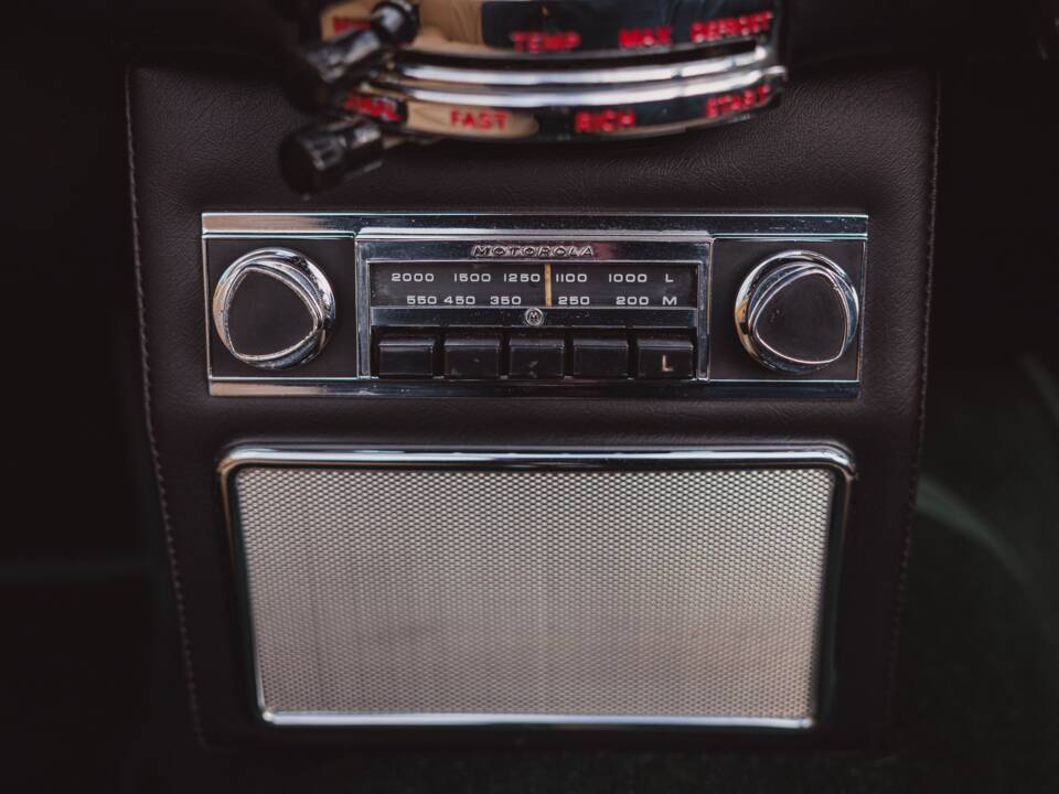 Image 85/99 of Aston Martin DB 6 Volante (1968)