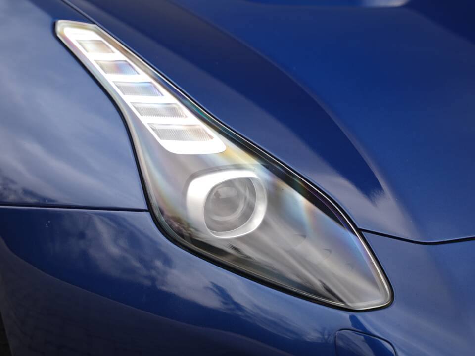 Bild 29/50 von Ferrari California T (2016)