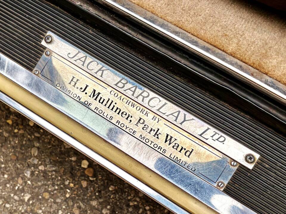 Image 12/17 of Rolls-Royce Corniche I (1976)