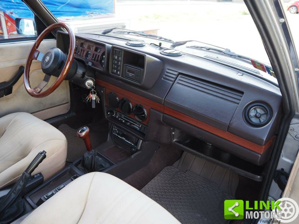 Image 22/50 of Alfa Romeo Alfetta 2.0 Li "America" (1982)