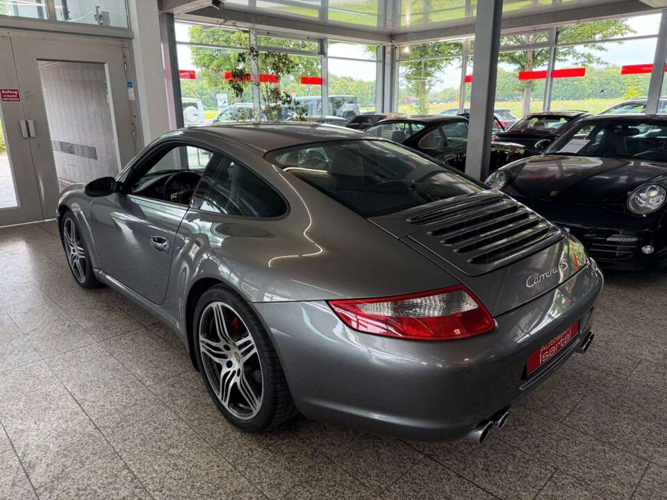 Bild 24/27 von Porsche 911 Carrera 4S (2007)