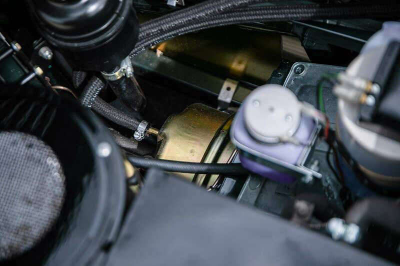 Image 17/36 de Jaguar E-Type (1967)