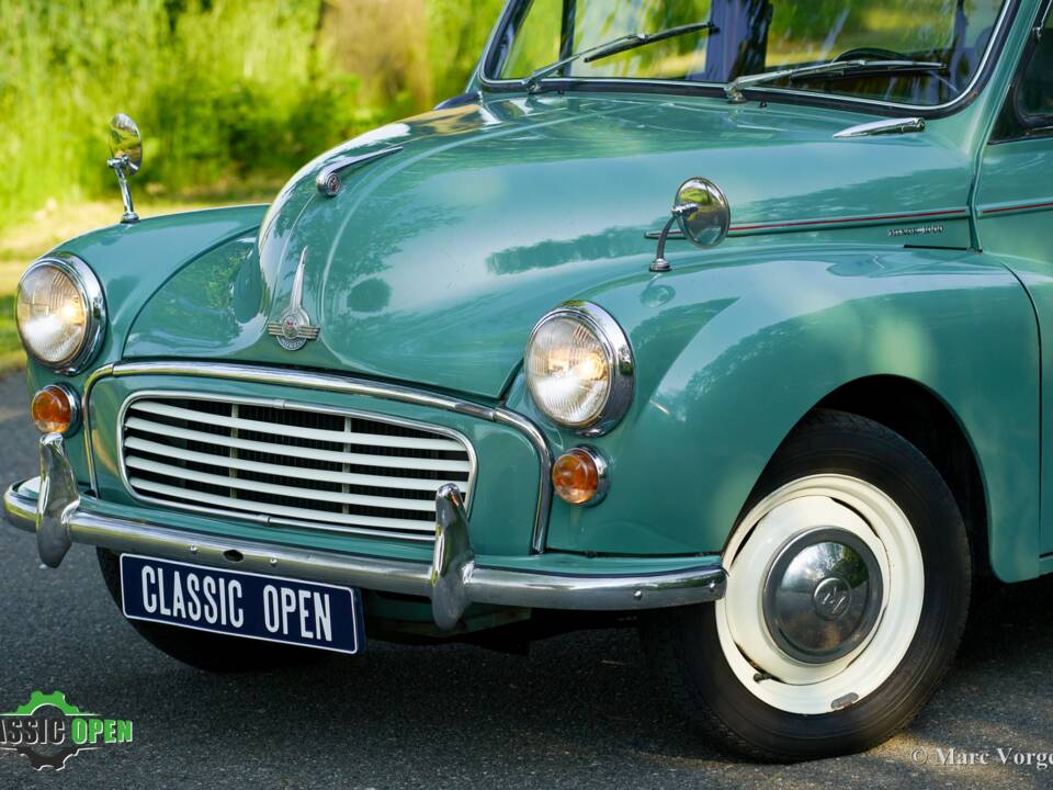 Image 15/34 de Morris Minor 1000 Traveller (1971)