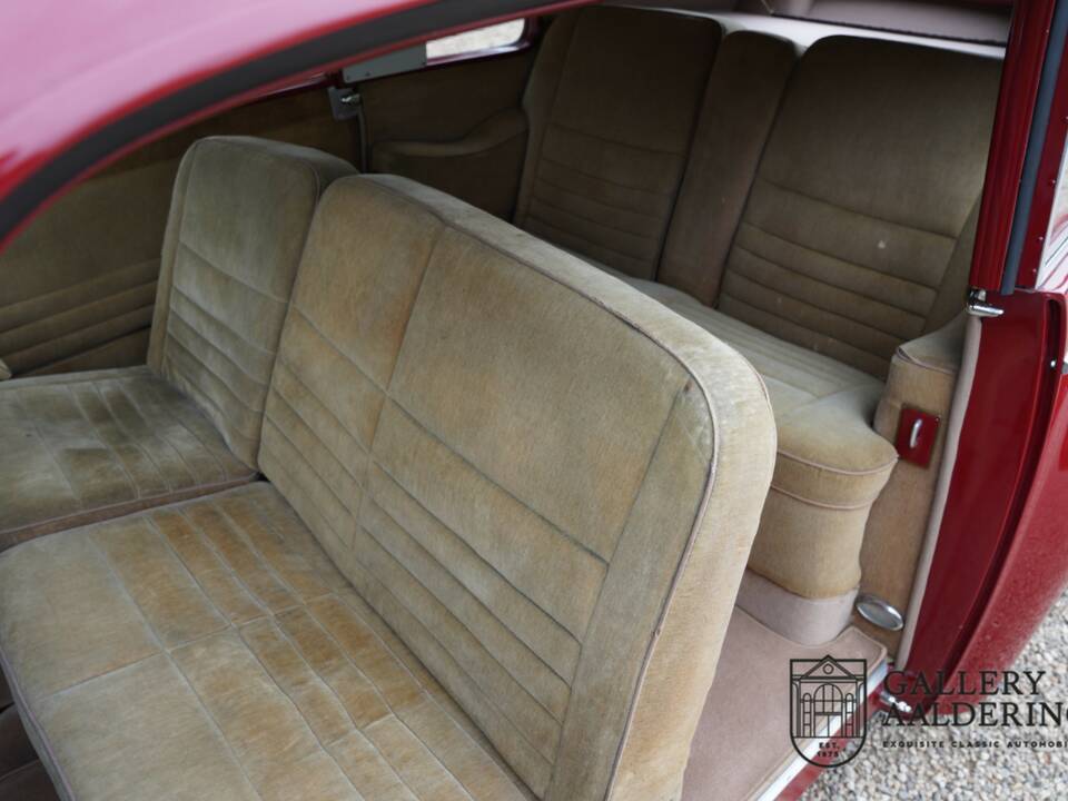 Immagine 39/50 di Alfa Romeo 6C 2500 Freccia d`Oro Sport (1947)