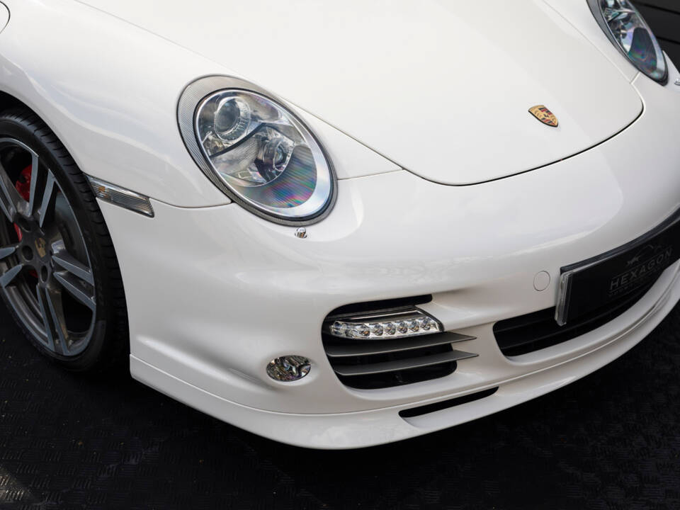 Image 7/27 of Porsche 911 Turbo (2010)
