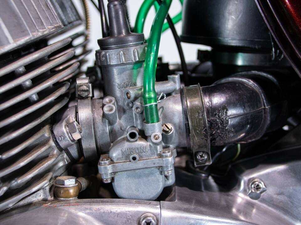 Image 25/50 of Kawasaki DUMMY (1975)