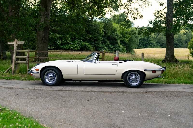 Bild 22/50 von Jaguar E-Type V12 (1971)