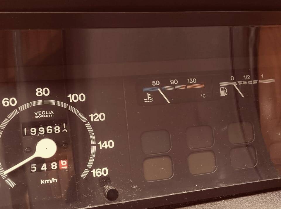 Image 11/50 of Peugeot J5 2.0 (1983)