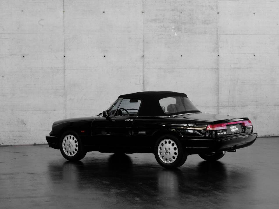 Bild 6/48 von Alfa Romeo 2.0 Spider (1993)