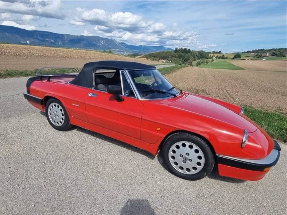 Obraz 16/21 pojazdu Alfa Romeo 2.0 Spider (1989)