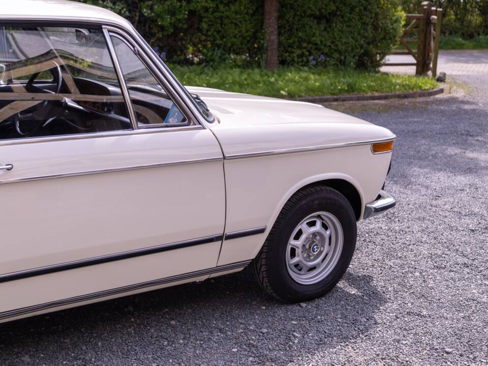 Imagen 21/50 de BMW 1802 (1975)