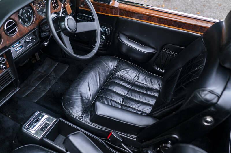 Image 31/37 of Bentley Corniche I (1978)