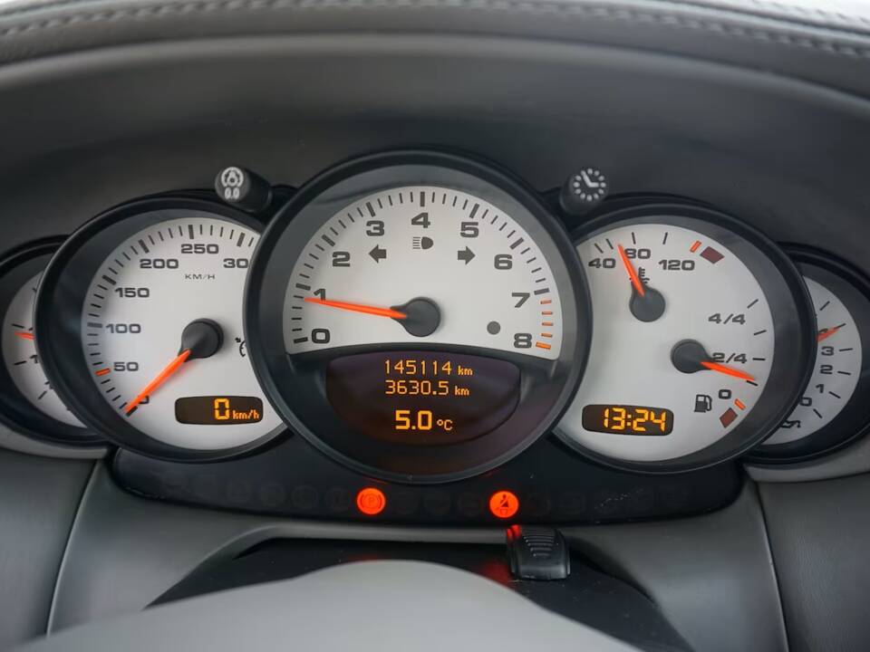 Afbeelding 27/50 van Porsche 911 Carrera 4 (2003)