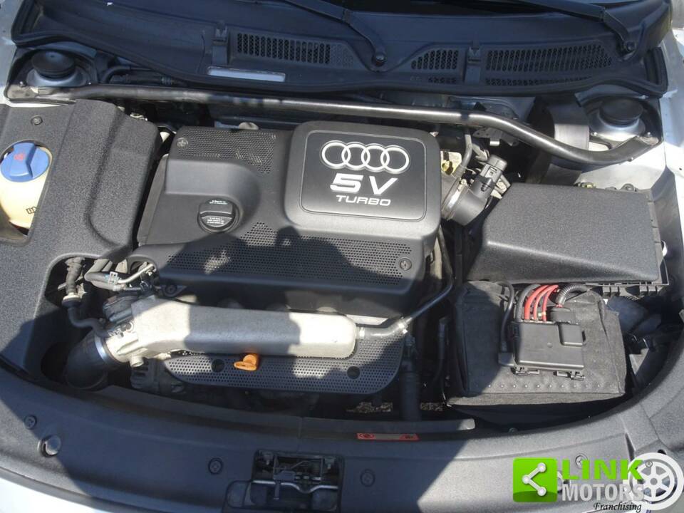 Bild 21/40 von Audi TT 1.8 T (2000)