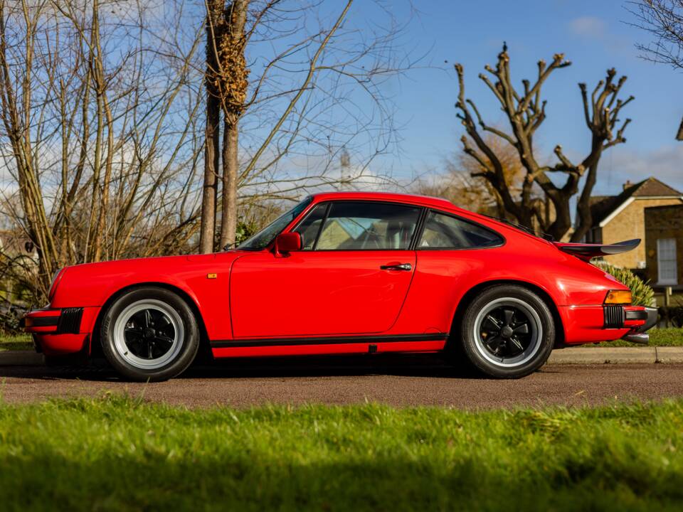 Bild 11/50 von Porsche 911 Carrera 3.2 (1989)