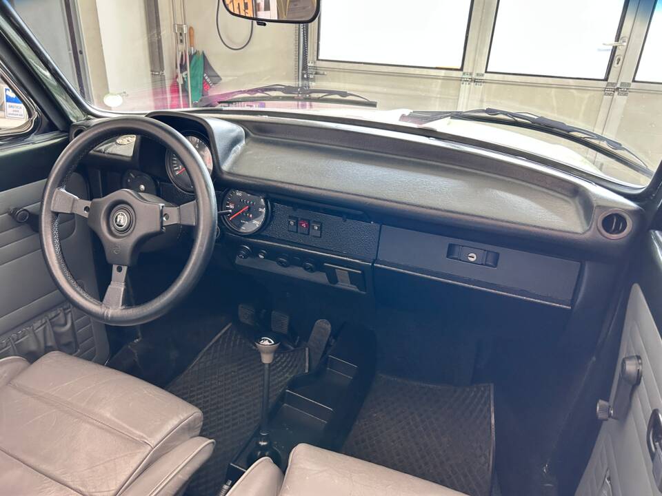 Immagine 23/41 di Volkswagen Maggiolone 1303 LS (1976)
