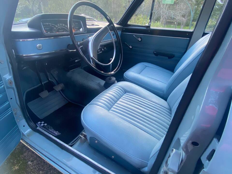 Image 4/5 of Datsun 2000 Deluxe (1967)